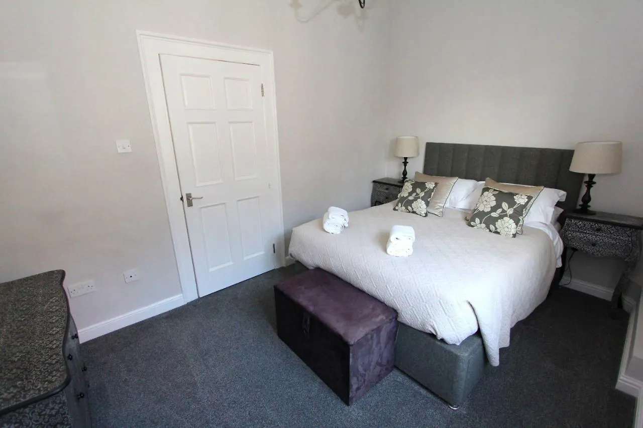 Character Apartment With Views Over City Centre & The Historic Rows Chester